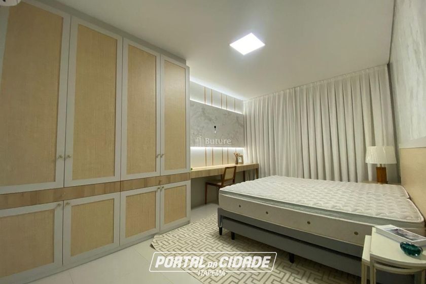 Apartamento &agrave; venda - 1872m&sup2; - Meia Praia
