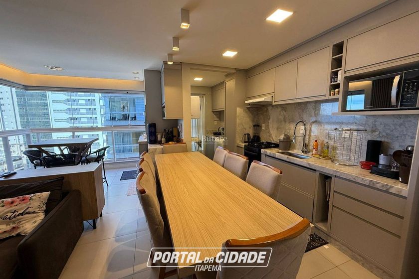 Apartamento &agrave; venda - Meia Praia
