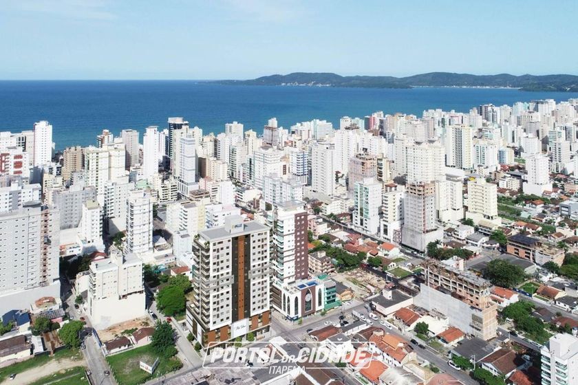 Apartamento &agrave; venda - Meia Praia
