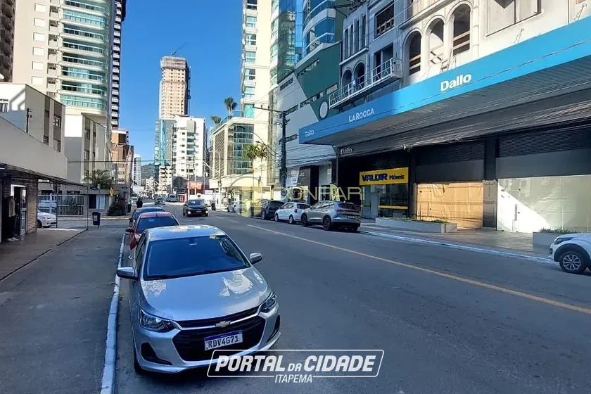 Sala Comercial para alugar - 223m&sup2; - Centro
