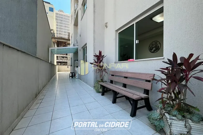 Apartamento &agrave; venda - 160m&sup2; - Meia Praia
