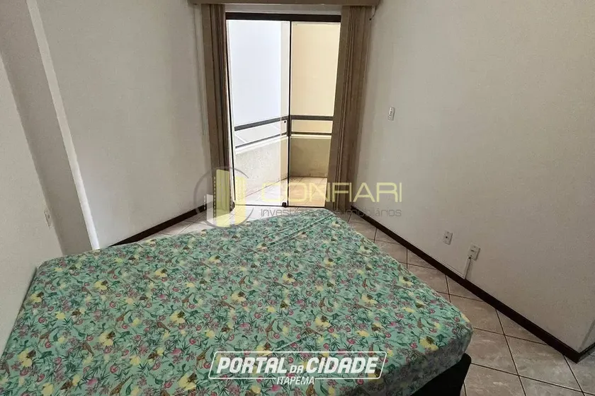 Apartamento para alugar - 115m&sup2; - meia praia