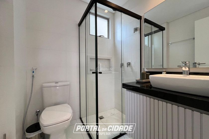 Apartamento &agrave; venda - 198m&sup2; - Meia Praia