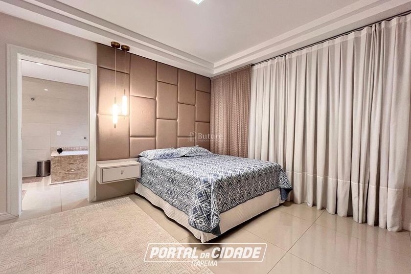 Apartamento &agrave; venda - 320m&sup2; - Meia Praia