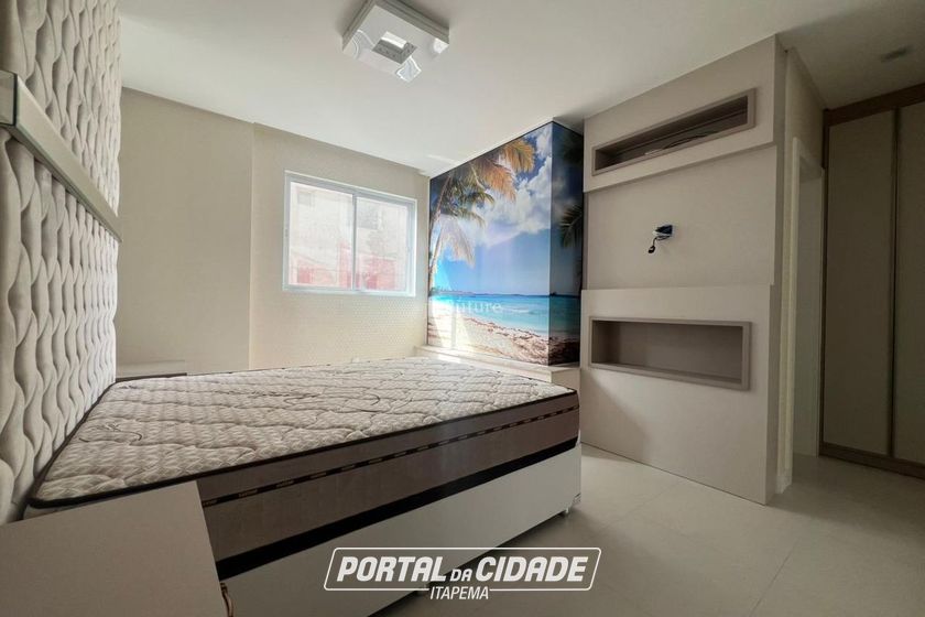 Apartamento &agrave; venda - 141m&sup2; - Meia Praia