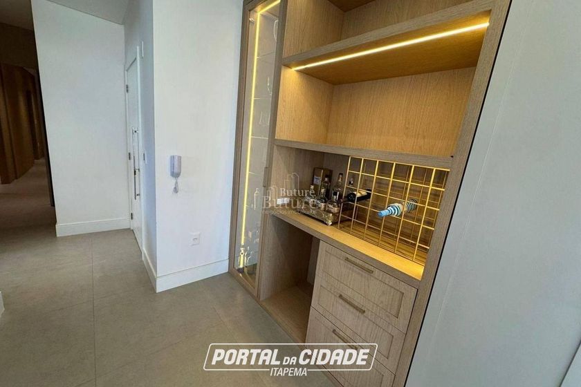 Apartamento &agrave; venda - Meia Praia