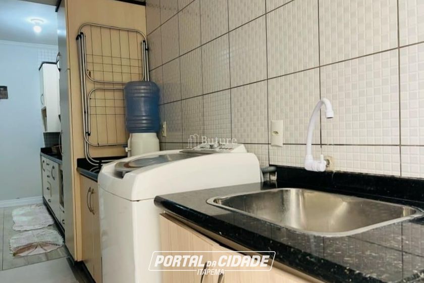 Apartamento &agrave; venda - 110m&sup2; - Meia Praia