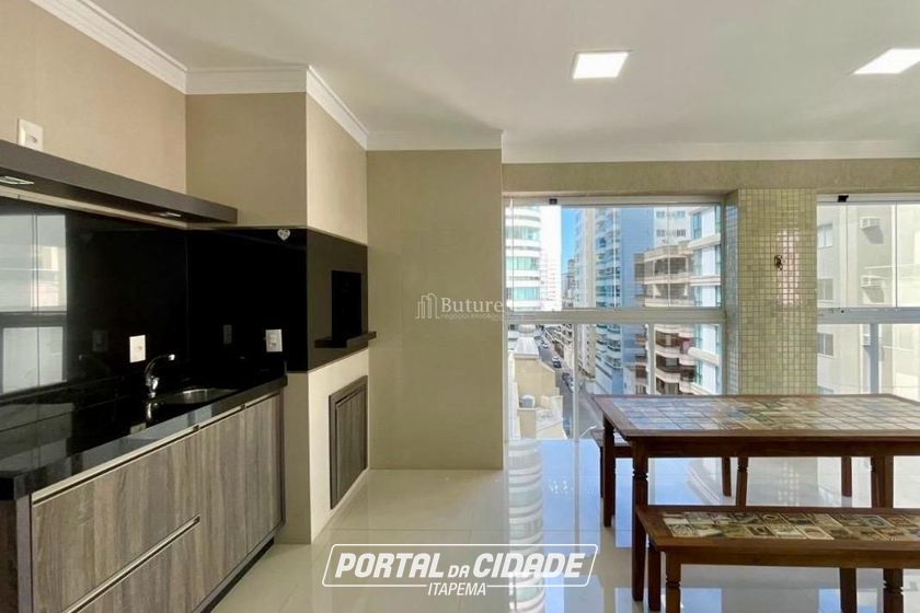 Apartamento &agrave; venda - 170m&sup2; - Meia Praia