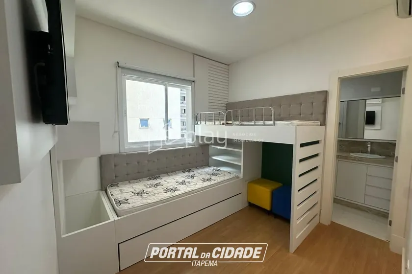 Apartamento &agrave; venda - 134m&sup2; - Meia Praia