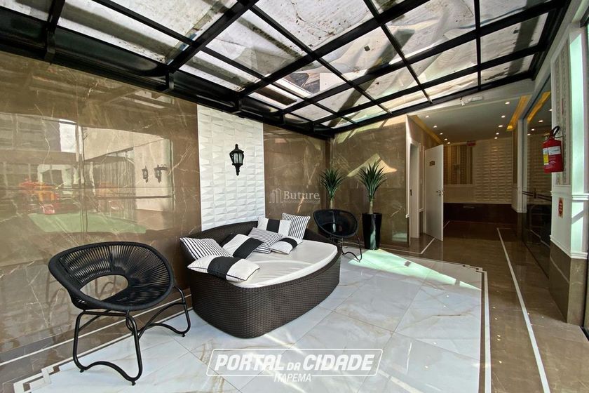 Apartamento &agrave; venda - 126m&sup2; - Meia Praia