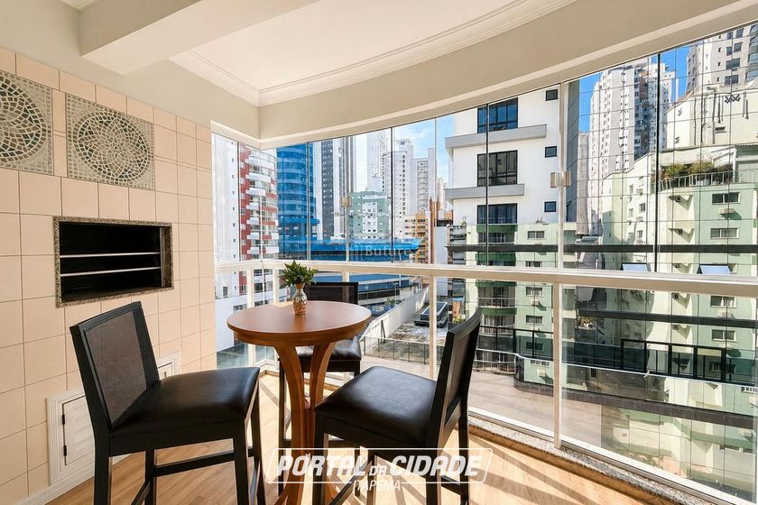 Apartamento &agrave; venda - 86m&sup2; - Centro