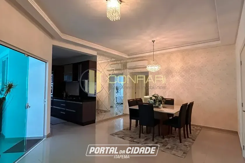 Apartamento &agrave; venda - 130m&sup2; - Meia Praia