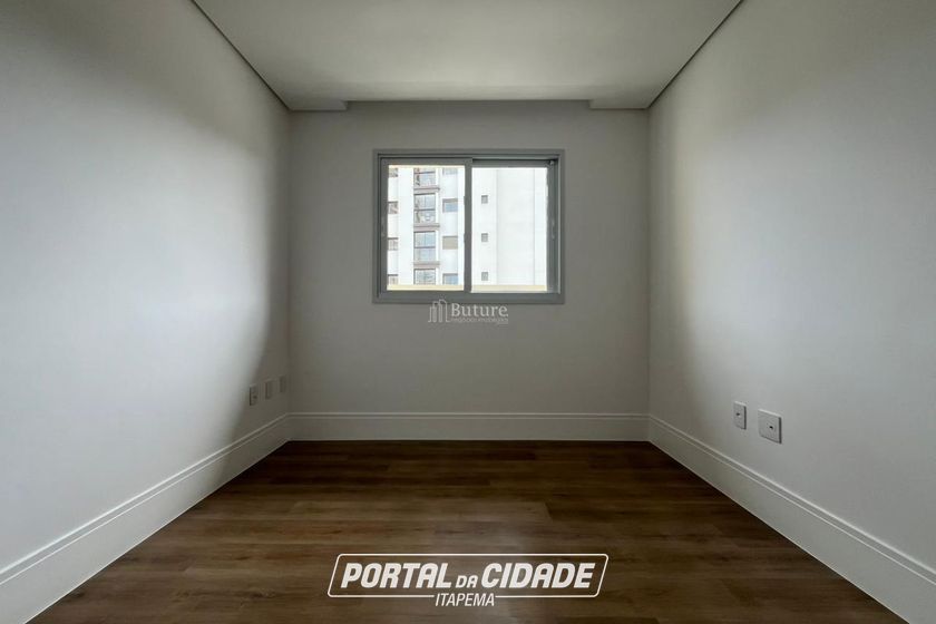 Apartamento &agrave; venda - 243m&sup2; - Canto da Praia