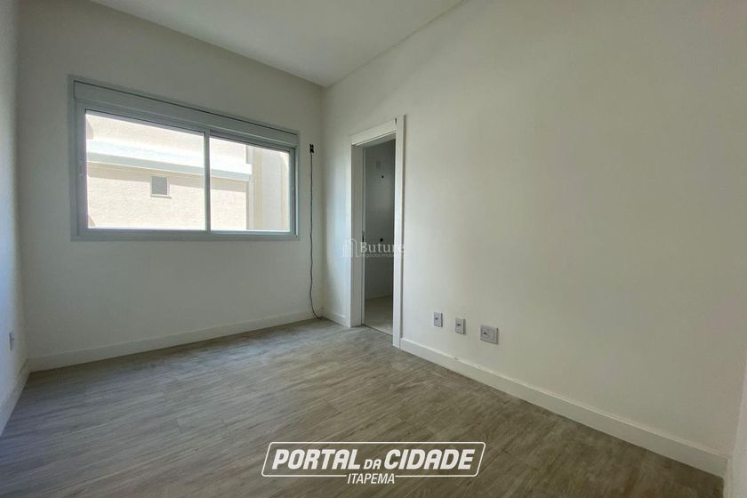 Apartamento &agrave; venda - 240m&sup2; - Meia Praia