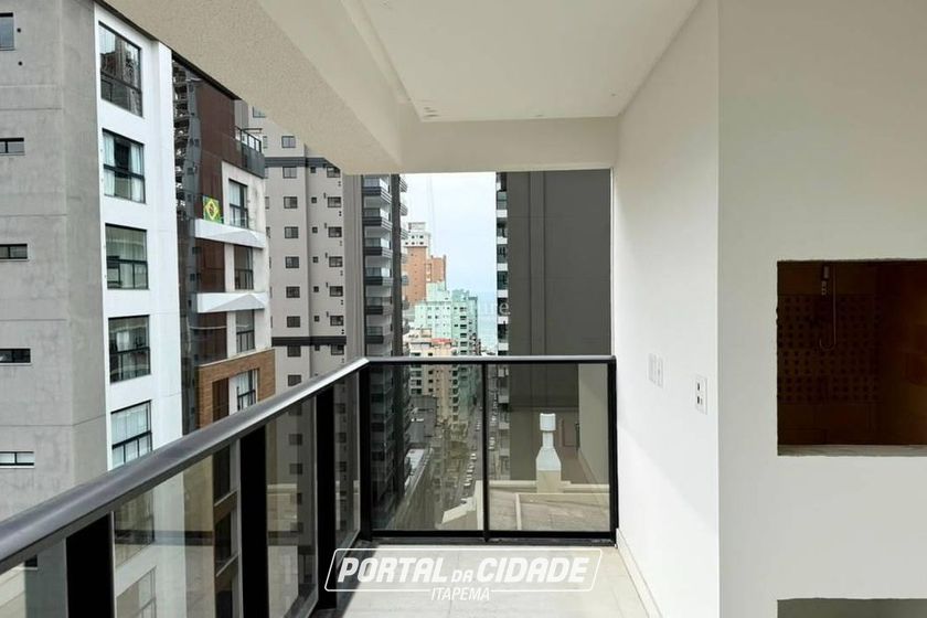 Apartamento &agrave; venda - Meia Praia