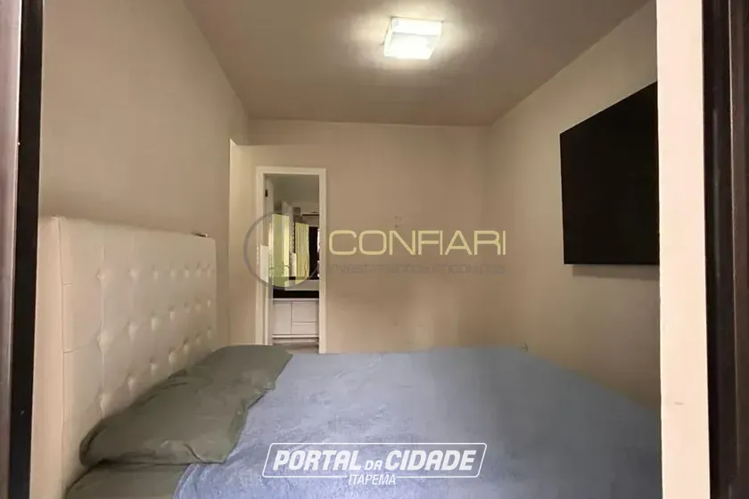 Apartamento para alugar - 70m&sup2; - Meia Praia