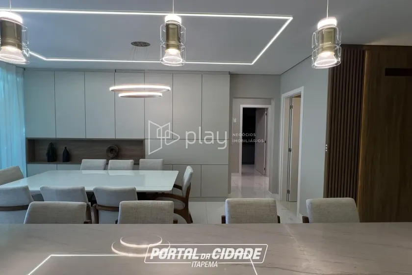 Apartamento &agrave; venda - 159m&sup2; - Meia Praia