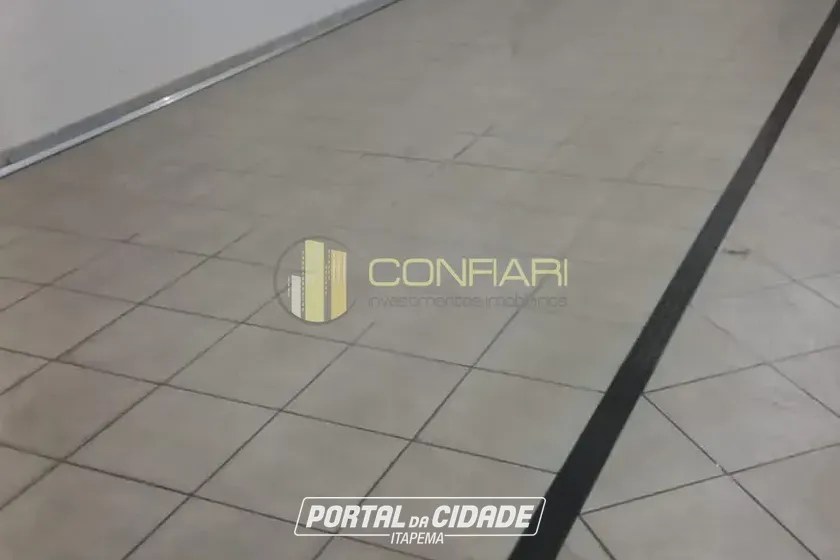 Apartamento &agrave; venda - 174m&sup2; - Meia Praia