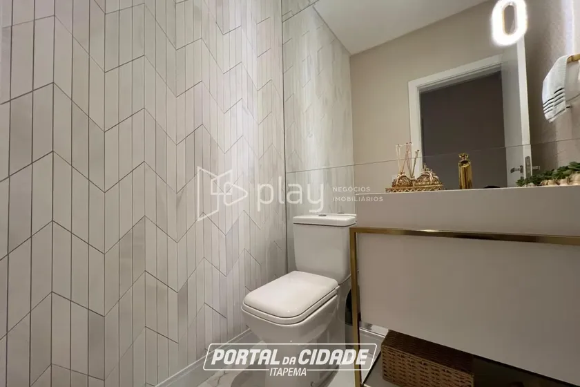 Apartamento &agrave; venda - 260m&sup2; - Meia Praia