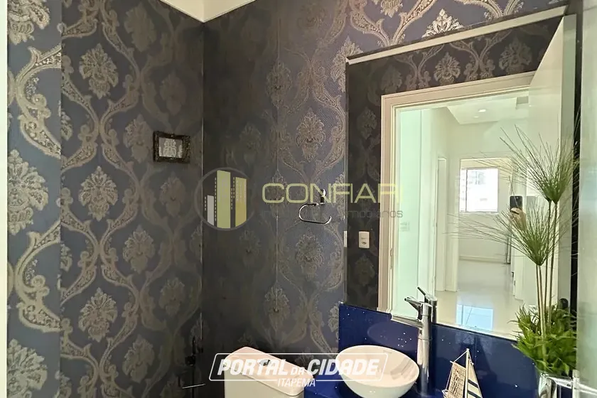 Apartamento &agrave; venda - 260m&sup2; - Meia Praia