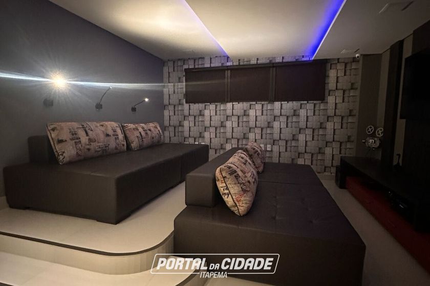 Apartamento &agrave; venda - 149m&sup2; - Meia Praia