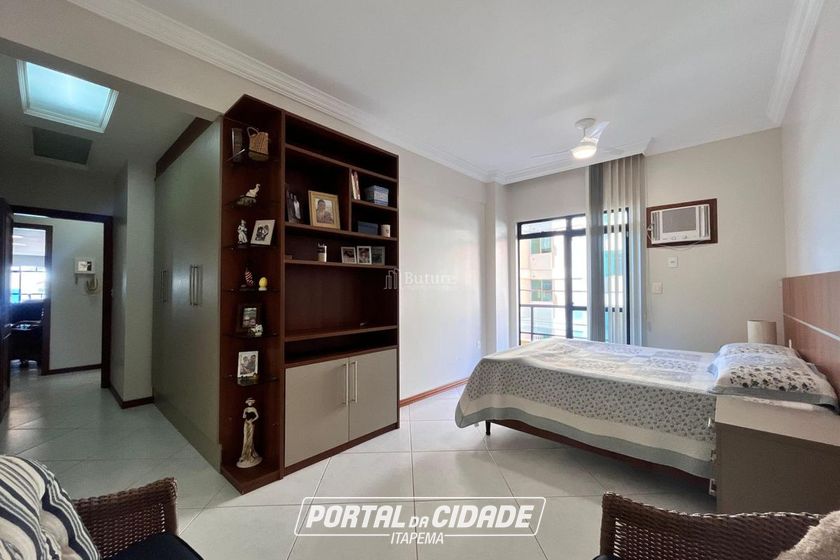 Apartamento &agrave; venda - 170m&sup2; - Meia Praia