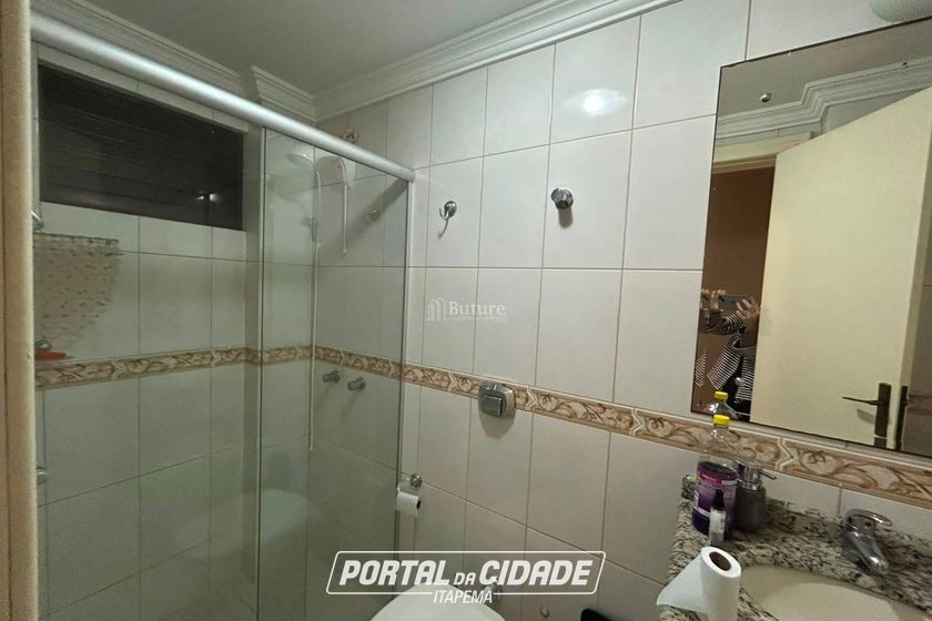 Apartamento &agrave; venda - 159m&sup2; - Meia Praia