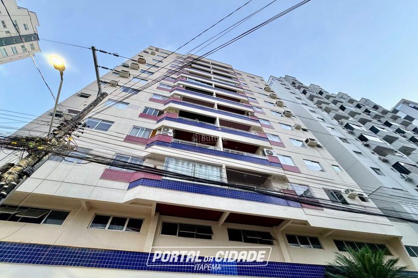 Apartamento &agrave; venda - 111m&sup2; - Centro