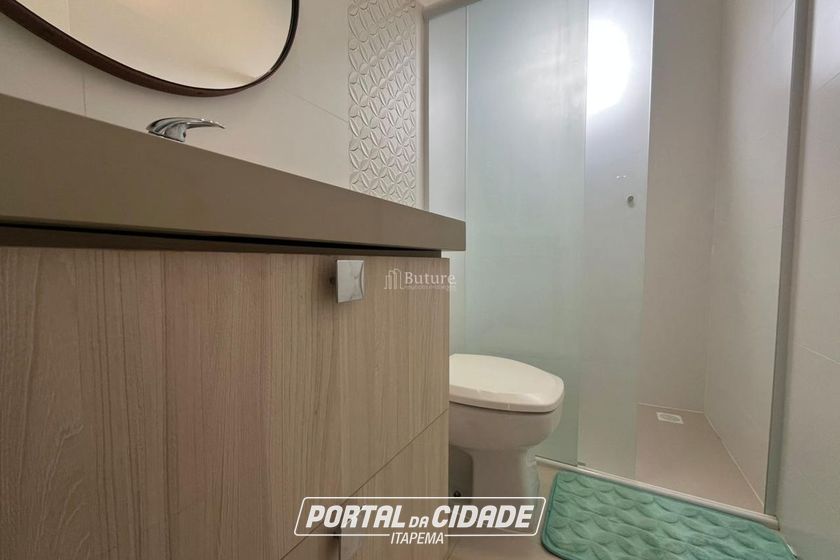 Apartamento &agrave; venda - 85m&sup2; - Meia Praia