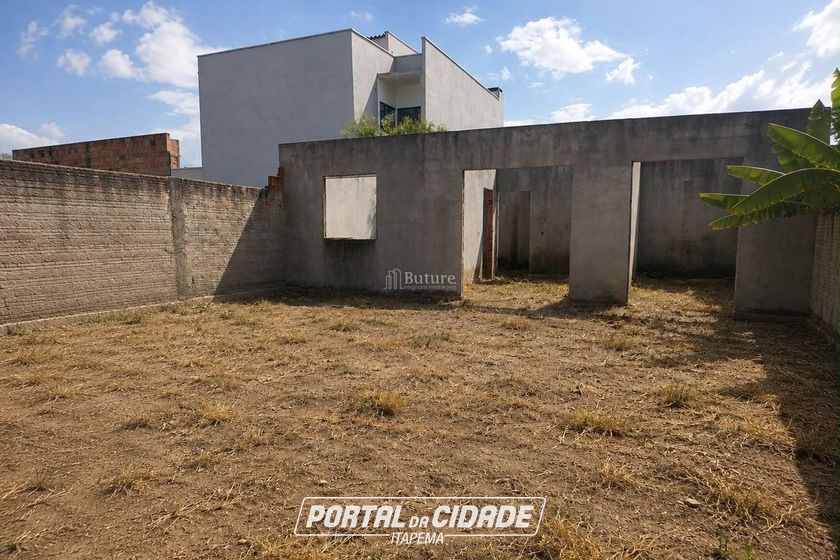 Terreno &agrave; venda - 200m&sup2; - Espinheiros