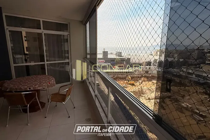 Apartamento &agrave; venda - 154m&sup2; - Meia Praia