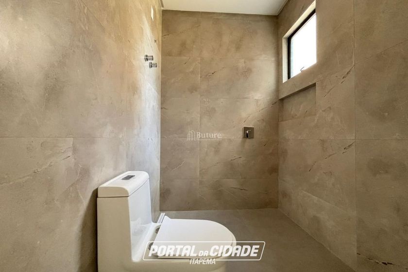 Apartamento &agrave; venda - 177m&sup2; - Meia Praia