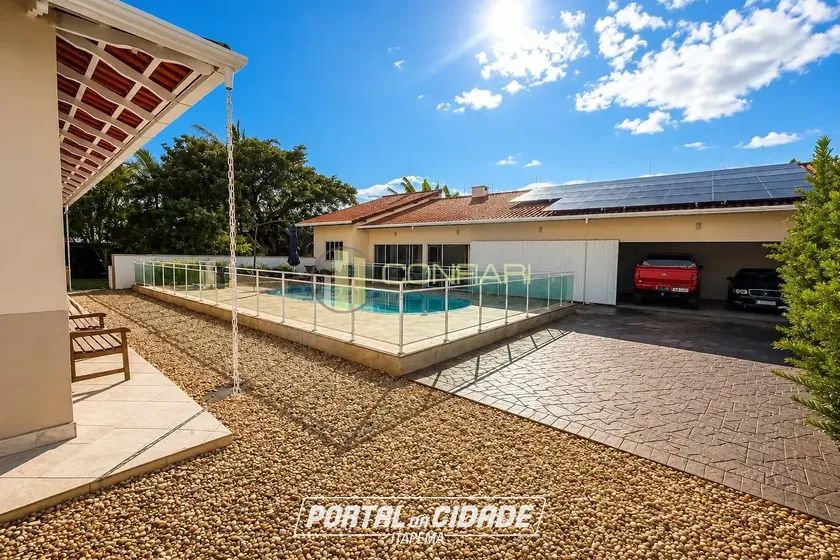 Ch&aacute;cara &agrave; venda - 350m&sup2; - Nova Descoberta