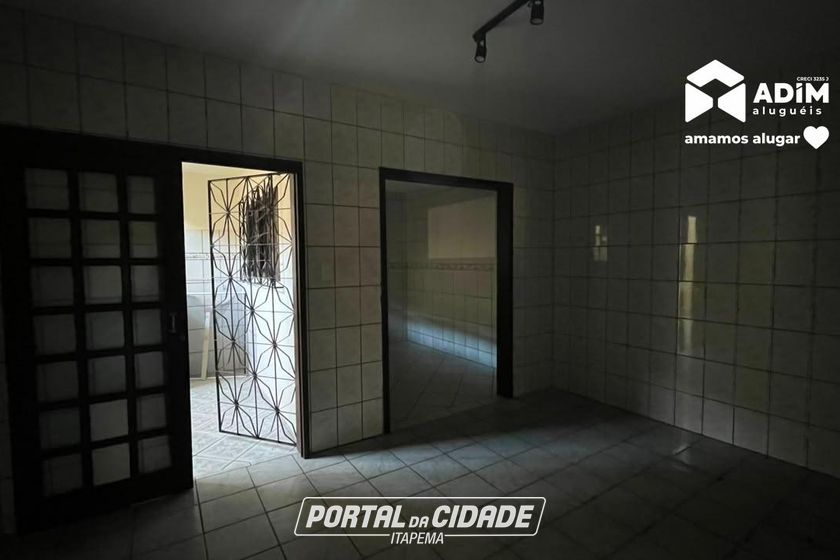 Casa para alugar - 319m&sup2; - Centro