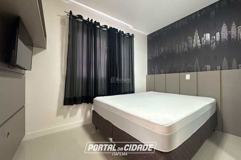 Apartamento &agrave; venda - 134m&sup2; - Meia Praia