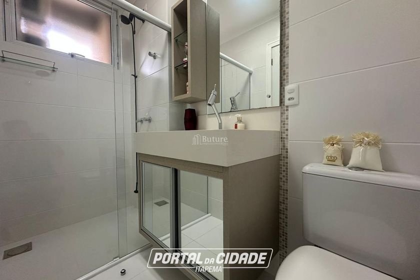 Apartamento &agrave; venda - 198m&sup2; - Meia Praia