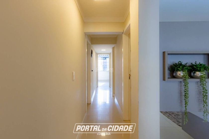 Apartamento &agrave; venda - Meia Praia
