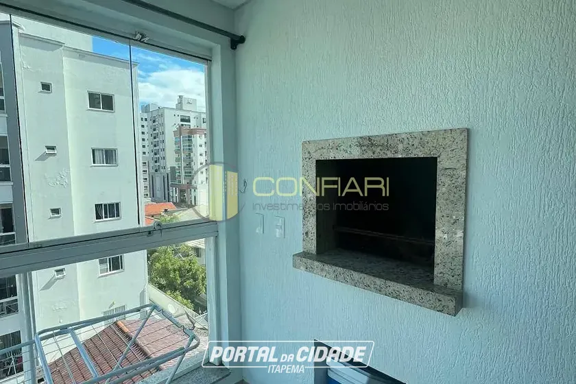 Apartamento para alugar - 80m&sup2; - Meia praia