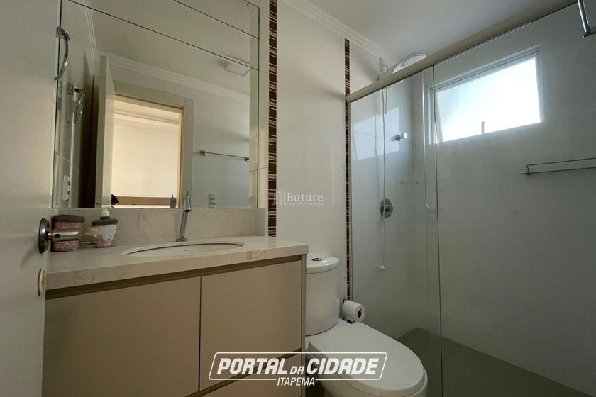 Apartamento &agrave; venda - 225m&sup2; - Meia Praia
