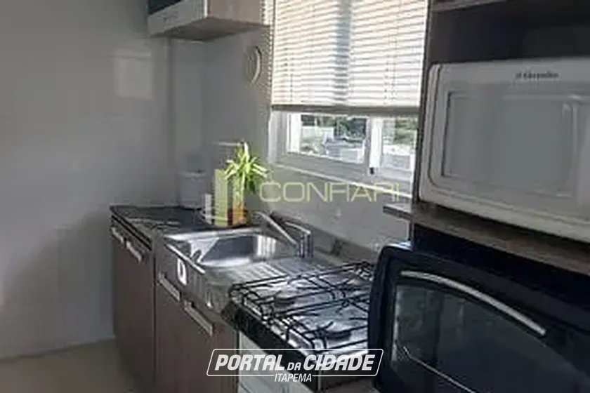 Apartamento &agrave; venda - 90m&sup2; - Meia Praia