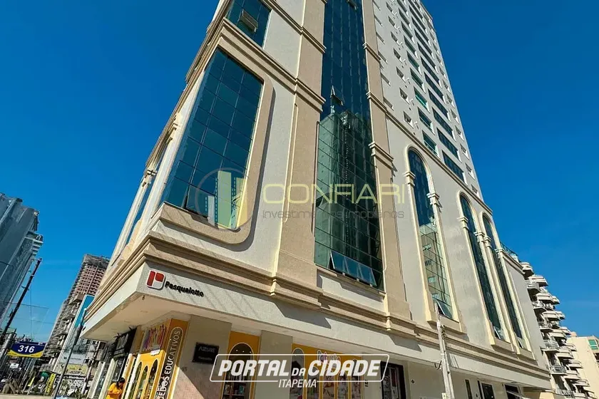 Apartamento &agrave; venda - 148m&sup2; - Meia Praia