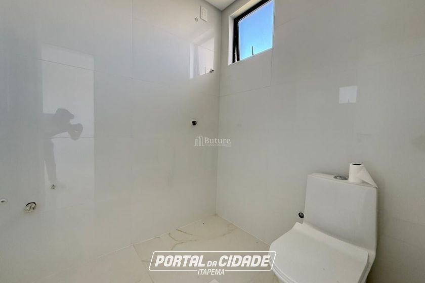 Apartamento &agrave; venda - 163m&sup2; - Meia Praia