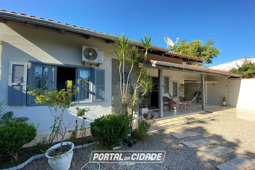 Casa &agrave; venda - 100m&sup2; - 