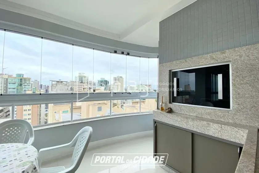 Apartamento &agrave; venda - 145m&sup2; - Meia Praia
