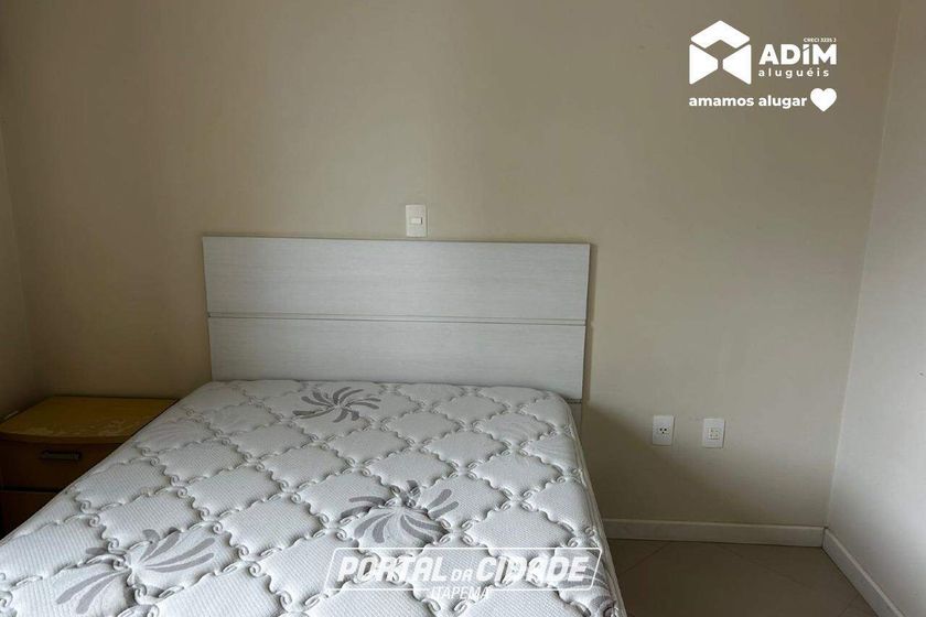 Apartamento para alugar - 140m&sup2; - Meia Praia