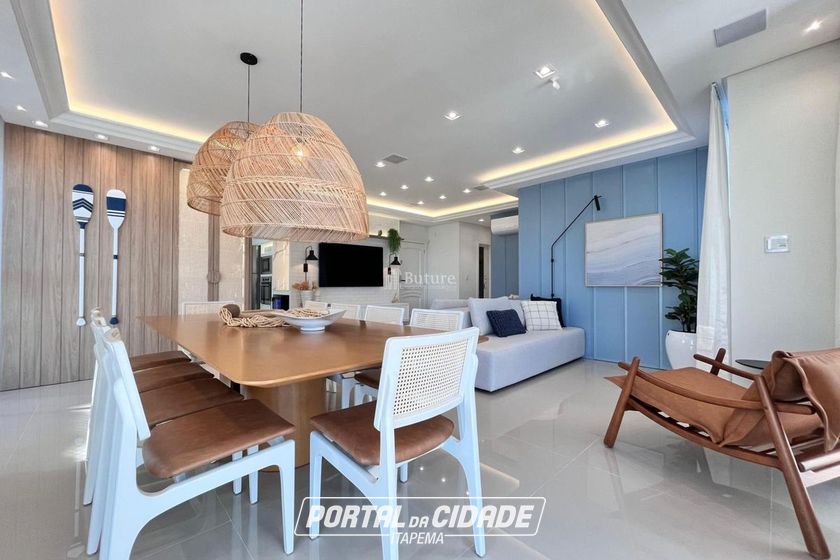 Apartamento &agrave; venda - 150m&sup2; - Meia Praia