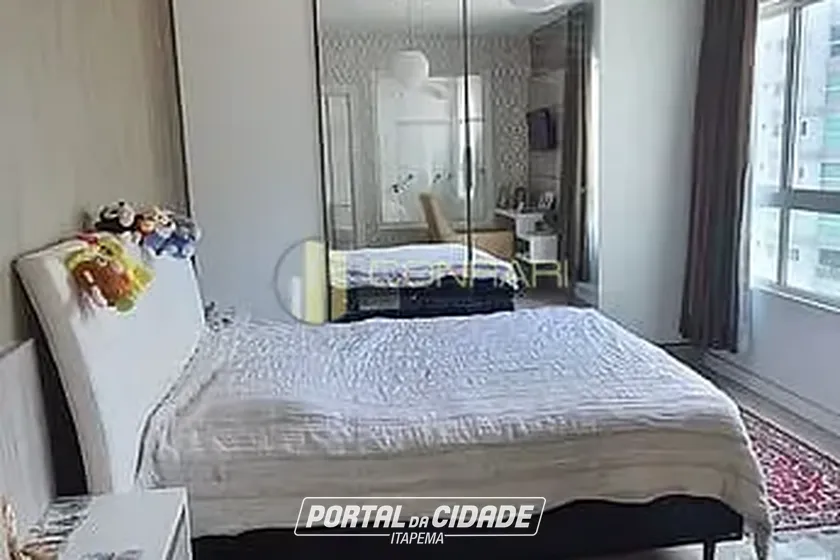 Apartamento &agrave; venda - 150m&sup2; - Meia Praia