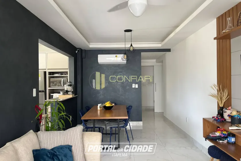 Apartamento &agrave; venda - 120m&sup2; - Meia praia