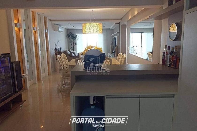 Apartamento &agrave; venda - 254m&sup2; - Meia Praia