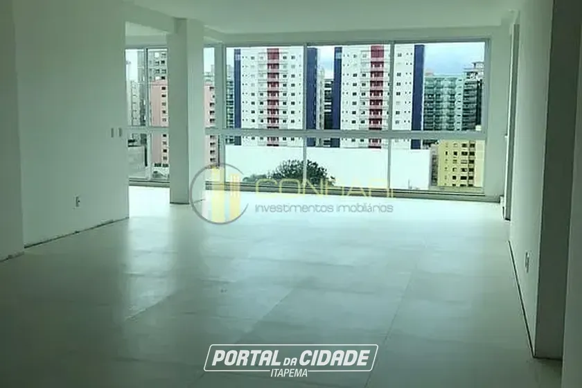 Apartamento &agrave; venda - 193m&sup2; - Meia Praia